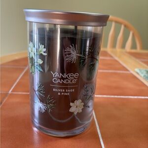 Yankee Candle Silver Sage & Pine in Elegant Silver Jar